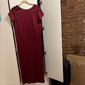 Madewell Burgundy Pleated Short-Sleeve Maxi Dress Plisse